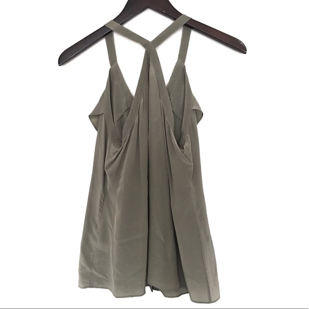 Banana Republic 100% silk tank size XS - Picture 2 of 7